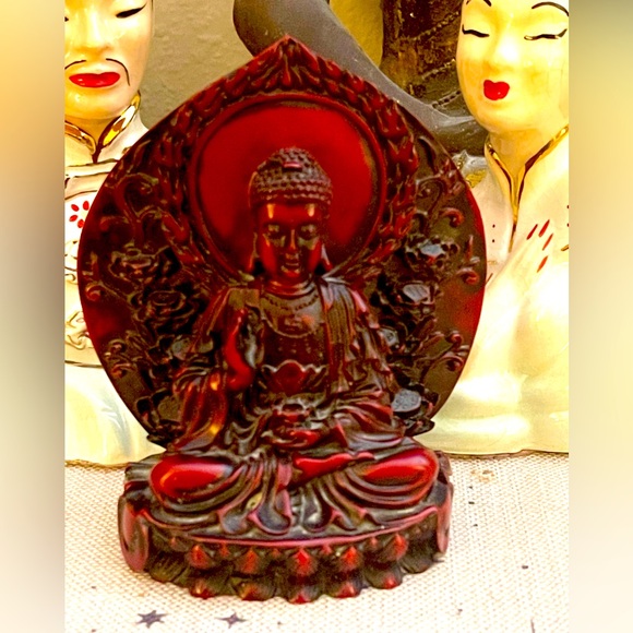 Vintage Buddha - Deep Red Heavy Lobular Sandalwood 5” Meditation Statue ❤️
